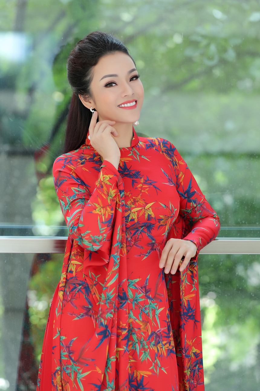 'Con đường âm nhạc' của Tân Nhàn: Nữ Tiến sĩ âm nhạc nặng lòng với âm nhạc truyền thống - Ảnh 3. 'Con đường âm nhạc' của Tân Nhàn: Nữ Tiến sĩ âm nhạc nặng lòng với âm nhạc truyền thống - Ảnh 3.