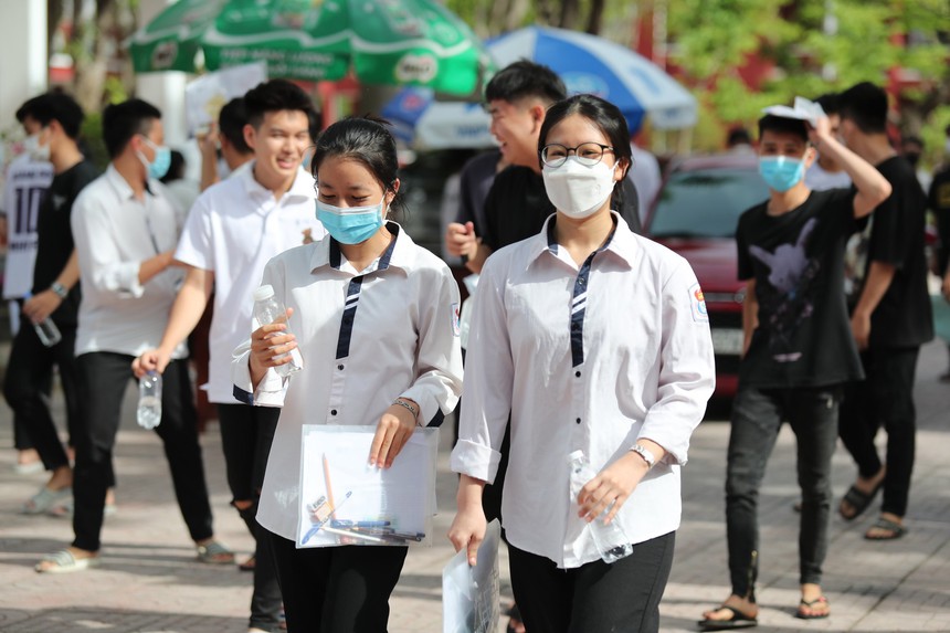 Thư robot: Hướng nghiệp độc hại - Ảnh 1. Thư robot: Hướng nghiệp độc hại - Ảnh 1.