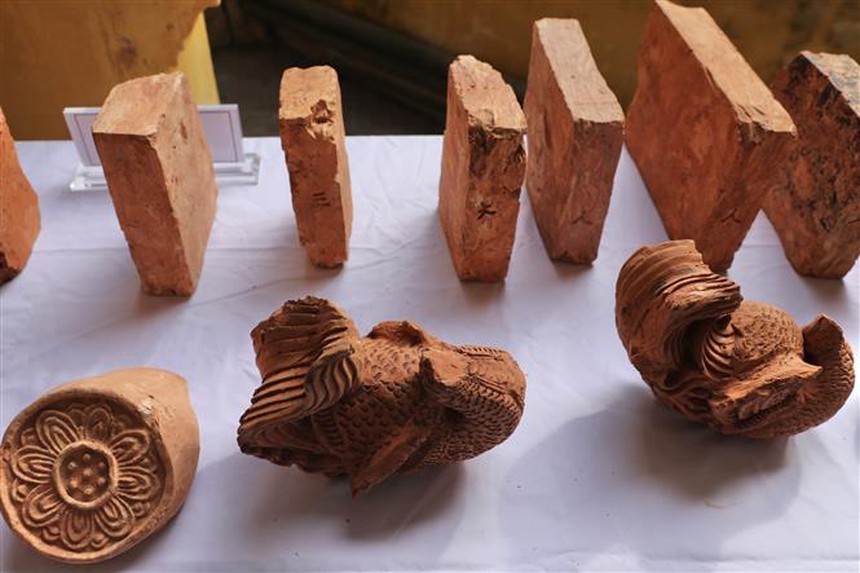 Bắt đầu lộ trình khôi phục không gian chính điện Kính Thiên - Ảnh 2. Bắt đầu lộ trình khôi phục không gian chính điện Kính Thiên - Ảnh 2.