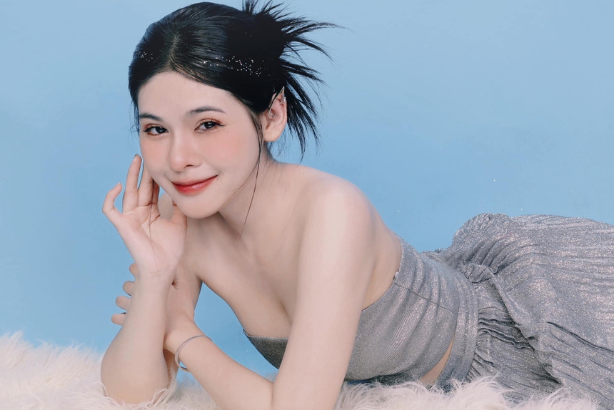 Nữ MC Liên Quân tiết lộ chuyện 'can thiệp dao kéo', tân trang nhan sắc - Ảnh 1. Nữ MC Liên Quân tiết lộ chuyện 'can thiệp dao kéo', tân trang nhan sắc - Ảnh 1.