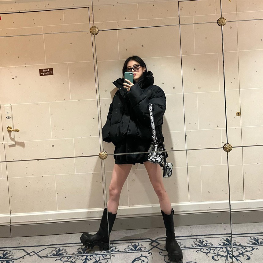 Đọ thần thái khi Jennie Blackpink, Song Hye Kyo và Han So Hee chụp cùng địa điểm - Ảnh 4.