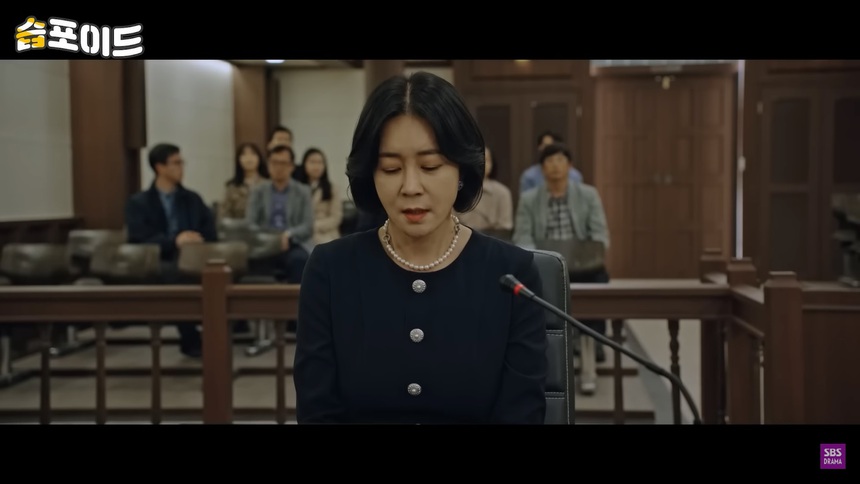 ‘Ẩn danh 2’ tập 9: Nhận vụ án y tế, Kim Do Gi tự mình nằm lên bàn phẫu thuật - Ảnh 3. ‘Ẩn danh 2’ tập 9: Nhận vụ án y tế, Kim Do Gi tự mình nằm lên bàn phẫu thuật - Ảnh 3.