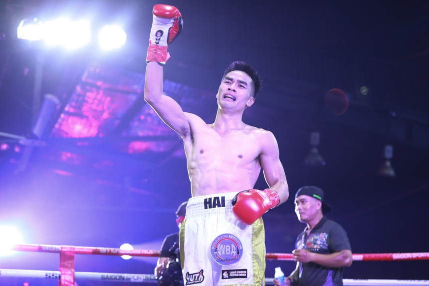 Thắng nghẹt thở võ sĩ số 1 Hàn Quốc, Trương Đình Hoàng bảo vệ đai vô địch châu Á - Ảnh 5. Thắng nghẹt thở võ sĩ số 1 Hàn Quốc, Trương Đình Hoàng bảo vệ đai vô địch châu Á - Ảnh 5.