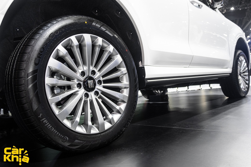 Xem thử GWM TANK 500 - SUV Trung Quốc ngang cỡ Land Cruiser, giá trên 1,4 tỷ, bạt ngàn công nghệ xa xỉ như xe sang - Ảnh 6.