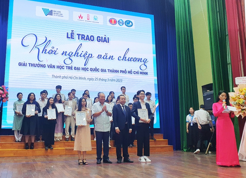 Kết quả Giải thưởng Văn học trẻ Đại học Quốc gia TP.HCM 2022 - Ảnh 1. Kết quả Giải thưởng Văn học trẻ Đại học Quốc gia TP.HCM 2022 - Ảnh 1.
