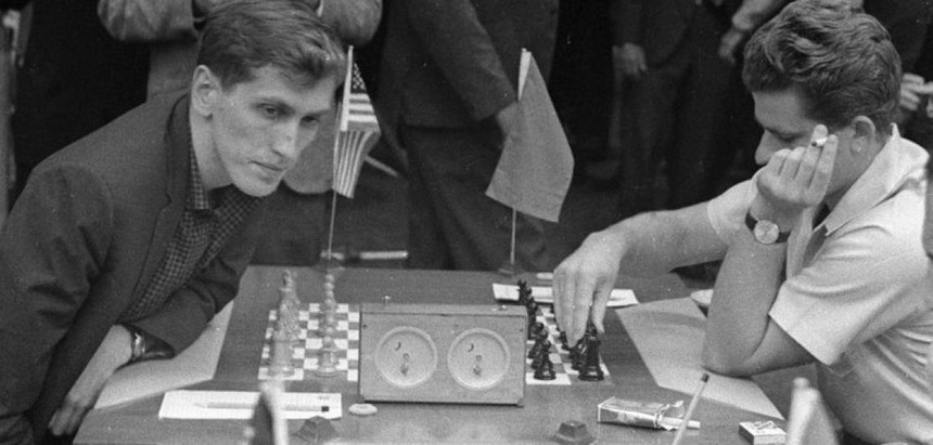 Có thể bạn chưa biết: Trận cờ vua giữa hai thế giới - Ảnh 1. Có thể bạn chưa biết: Trận cờ vua giữa hai thế giới - Ảnh 1.