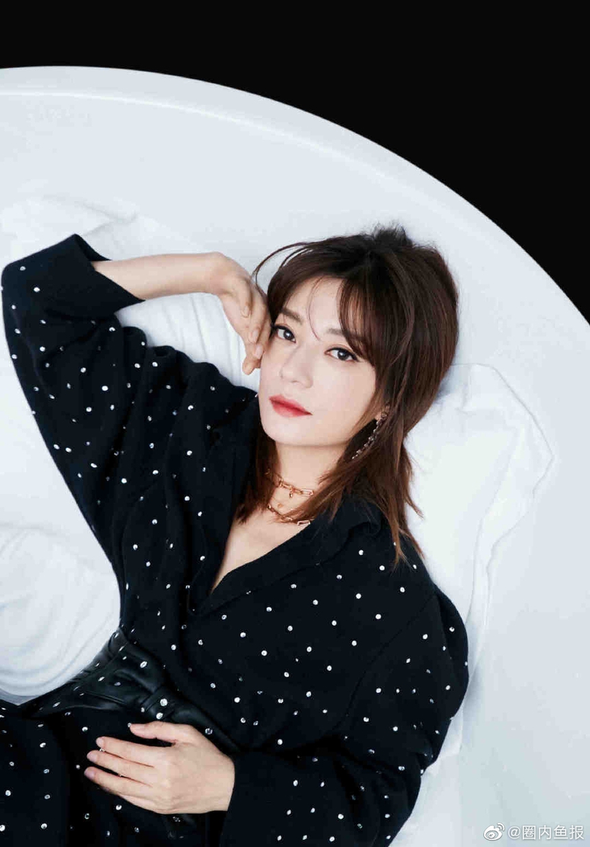 Triệu Vy: Từ 'Én nhỏ' vạn người mê đến 'Diều hâu' bị cả nước tẩy chay - Ảnh 10.