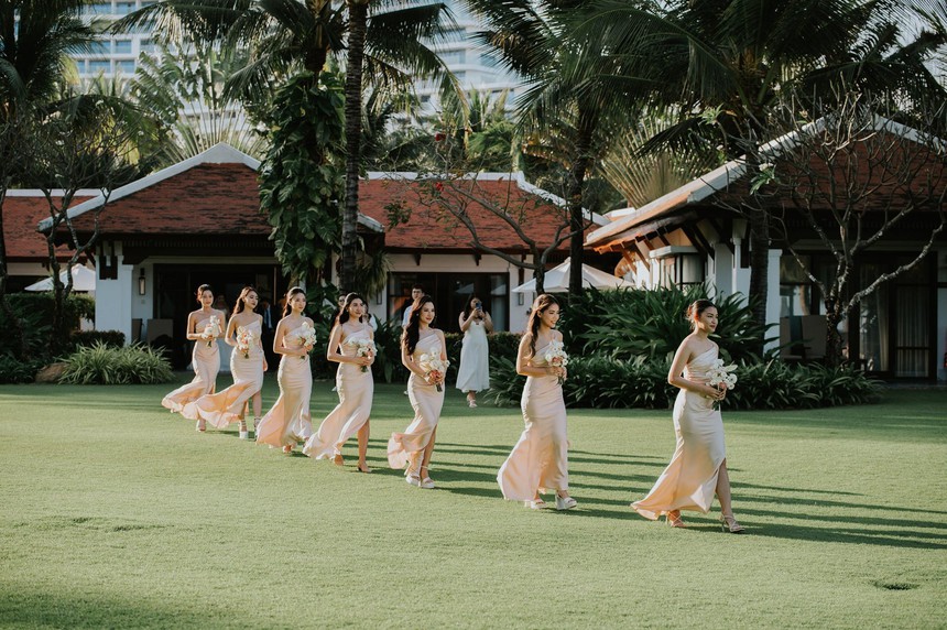 Ảnh cưới nét căng của Linda Ngô và Phong Đạt: Chàng trai yêu tôi năm 17 tuổi đã chính thức thành chồng tôi! - Ảnh 3.