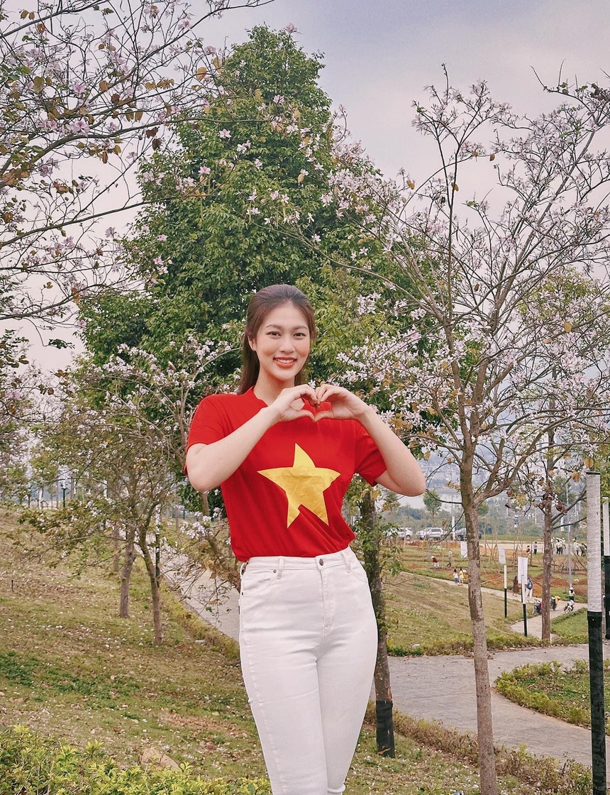 Bị chỉ trích 'tô vẽ làm màu' khi xoã tóc trồng cây tại Lai Châu, Hoa hậu Bảo Ngọc lên tiếng - Ảnh 4.