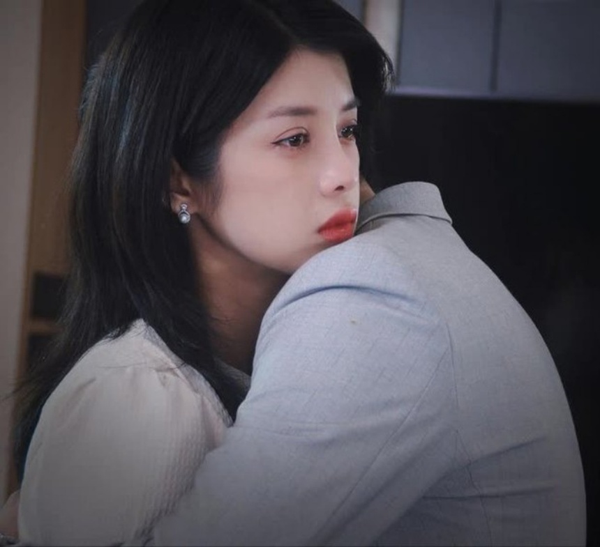 Quỳnh Lương - Trình Mỹ Duyên đóng phim mới mà bị ném đá dữ dội vì giọng lồng tiếng 'giả trân' - Ảnh 4. Quỳnh Lương - Trình Mỹ Duyên đóng phim mới mà bị ném đá dữ dội vì giọng lồng tiếng 'giả trân' - Ảnh 4.