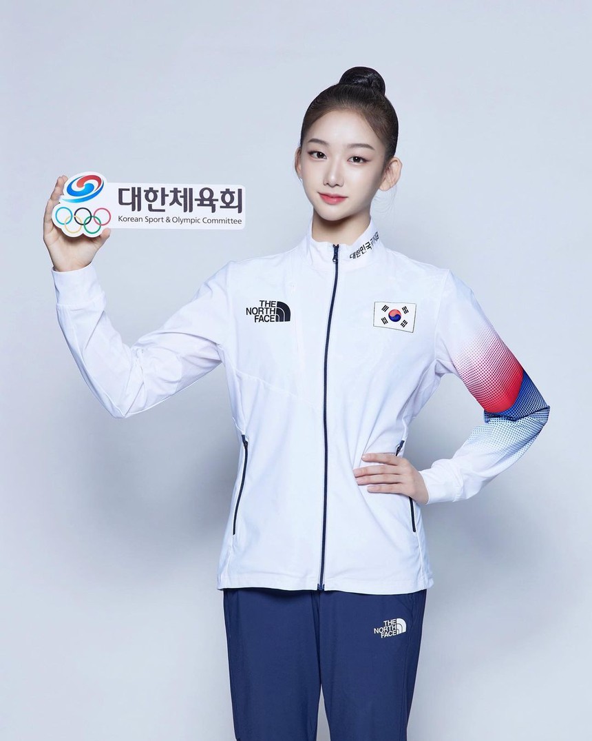 Nữ thần của làng TDDC Hàn Quốc: Nổi tiếng từ khi 12 tuổi, là fan cứng của Jungkook (BTS) - Ảnh 4.