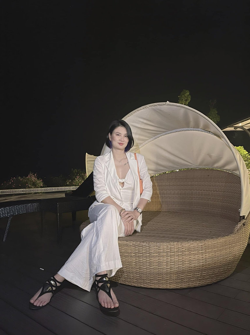 Hoa khôi bóng chuyền Kim Huệ: Bất ngờ với nhan sắc tuổi 41 nóng bỏng, quyến rũ - Ảnh 8.