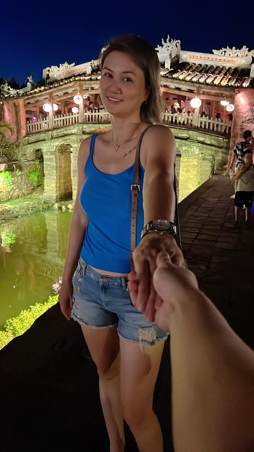 Hoa khôi bóng chuyền Kim Huệ: Bất ngờ với nhan sắc tuổi 41 nóng bỏng, quyến rũ - Ảnh 10.