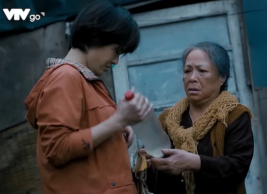 Một sao nữ bật khóc âm thầm trong họp báo phim giờ vàng VTV - Ảnh 5.