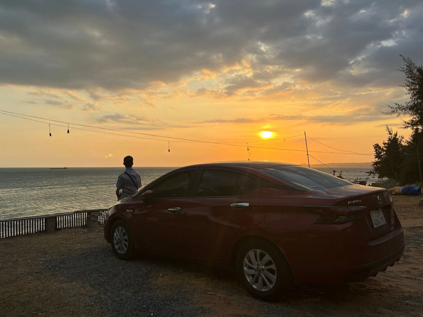 Tôi xuyên Việt hơn 4.000km bằng Nissan Almera, đi chân đất lái xe full tải thấy động cơ 1.0 không yếu như lời đồn - Ảnh 7. Tôi xuyên Việt hơn 4.000km bằng Nissan Almera, đi chân đất lái xe full tải thấy động cơ 1.0 không yếu như lời đồn - Ảnh 7.