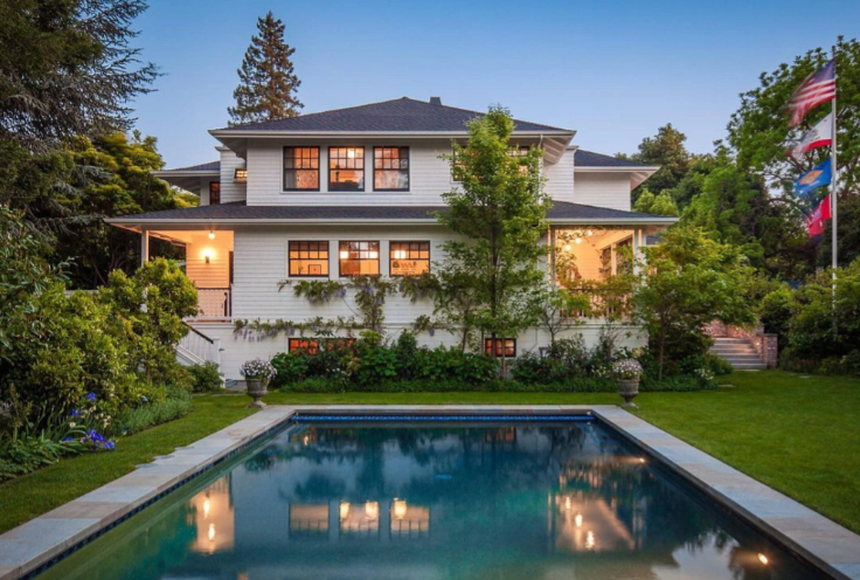 Tuyên bố cống hiến 99% tài sản cho cộng đồng, con gái thứ 3 nhà Mark Zuckerberg liệu có "ngậm thìa vàng" từ khi sinh ra? - Ảnh 3. Tuyên bố cống hiến 99% tài sản cho cộng đồng, con gái thứ 3 nhà Mark Zuckerberg liệu có "ngậm thìa vàng" từ khi sinh ra? - Ảnh 3.