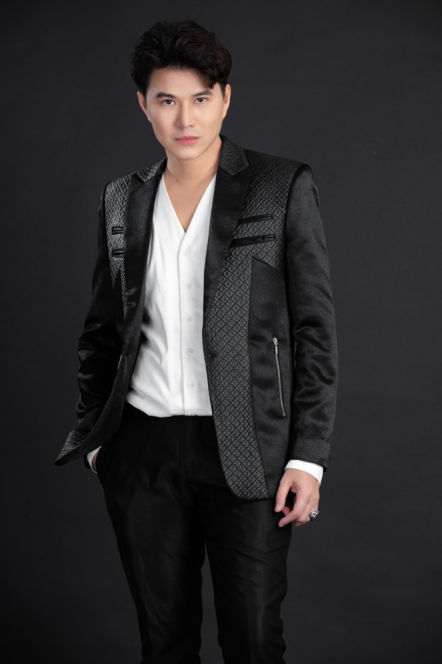 Hoa hậu Lương Thùy Linh làm MC, Noo Phước Thịnh - Myra Trần khuấy đảo Giải Cống hiến  - Ảnh 7.