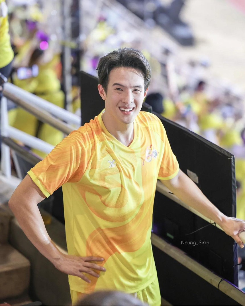 Khi dàn tài tử Thái Lan đổ bộ sân cỏ: Đá bóng là phụ, tấu hài và đẹp trai là chính - Ảnh 7.