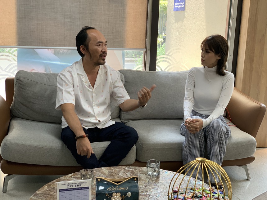 Tiến Luật: Từng hay gây gổ với vợ vì mặc cảm, áp lực tới mức uống tới 30 hộp thuốc ngủ - Ảnh 2. Tiến Luật: Từng hay gây gổ với vợ vì mặc cảm, áp lực tới mức uống tới 30 hộp thuốc ngủ - Ảnh 2.