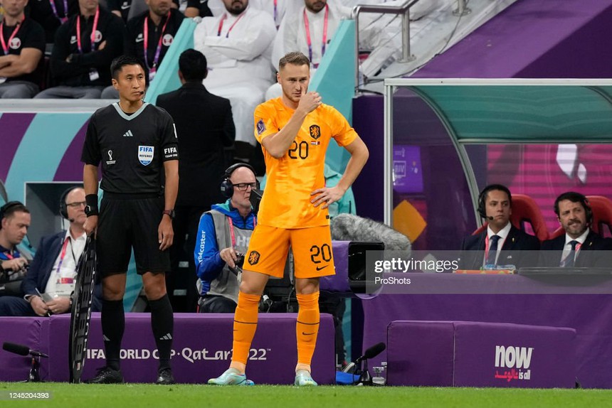 Từng 'xử ép' tuyển Việt Nam, trọng tài Trung Quốc dính nghi án dàn xếp tỉ số - Ảnh 1.