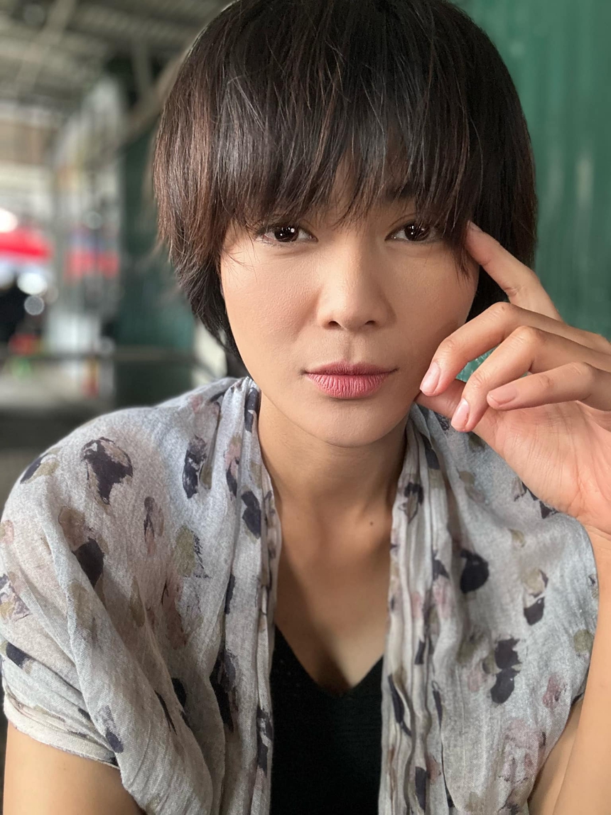 Thanh Hương phủ nhận "yêu" nam chính trong phim nối sóng "Đừng nói khi yêu", không hề biết bạn diễn hơn mình 20 tuổi - Ảnh 4.