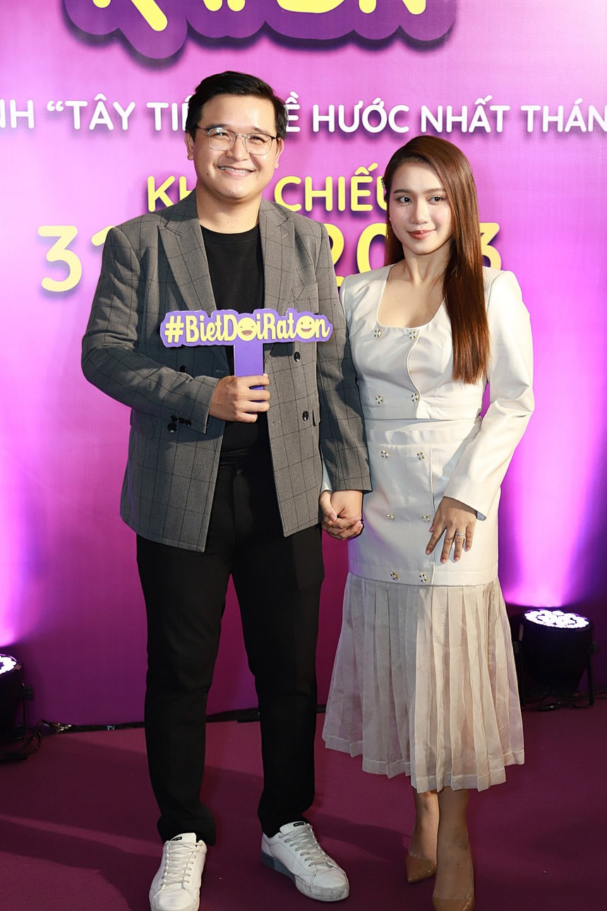 Lê Khánh hạnh phúc bên gia đình nhưng lại bị nhân vật 'quyền lực' này phá tan bầu không khí - Ảnh 18.