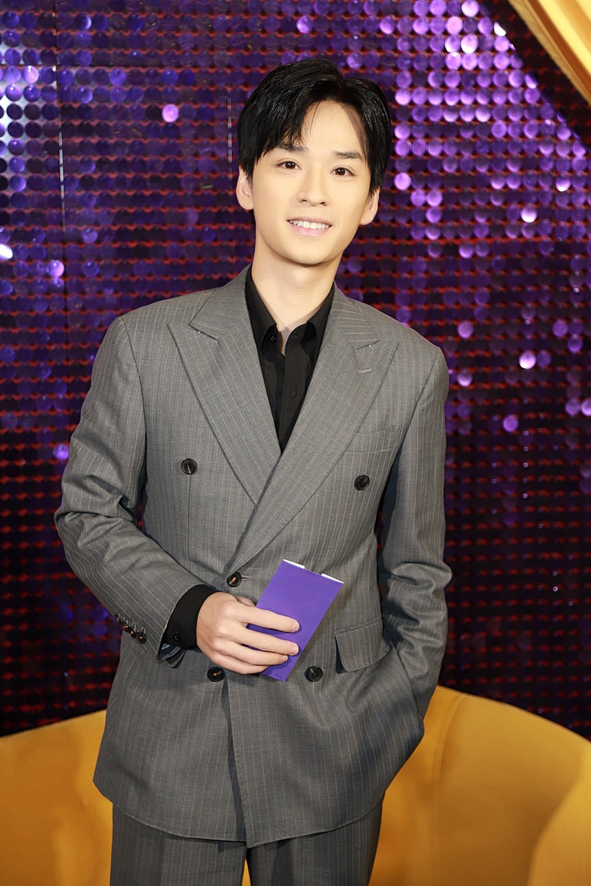 Lê Khánh hạnh phúc bên gia đình nhưng lại bị nhân vật 'quyền lực' này phá tan bầu không khí - Ảnh 21.