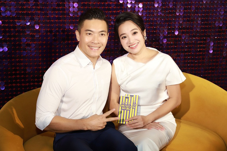 Lê Khánh hạnh phúc bên gia đình nhưng lại bị nhân vật 'quyền lực' này phá tan bầu không khí - Ảnh 8.