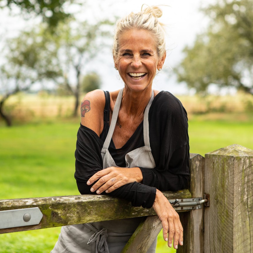 Chân dung những người nổi tiếng là fan bự của MU - Ảnh 9. Chân dung những người nổi tiếng là fan bự của MU - Ảnh 9.