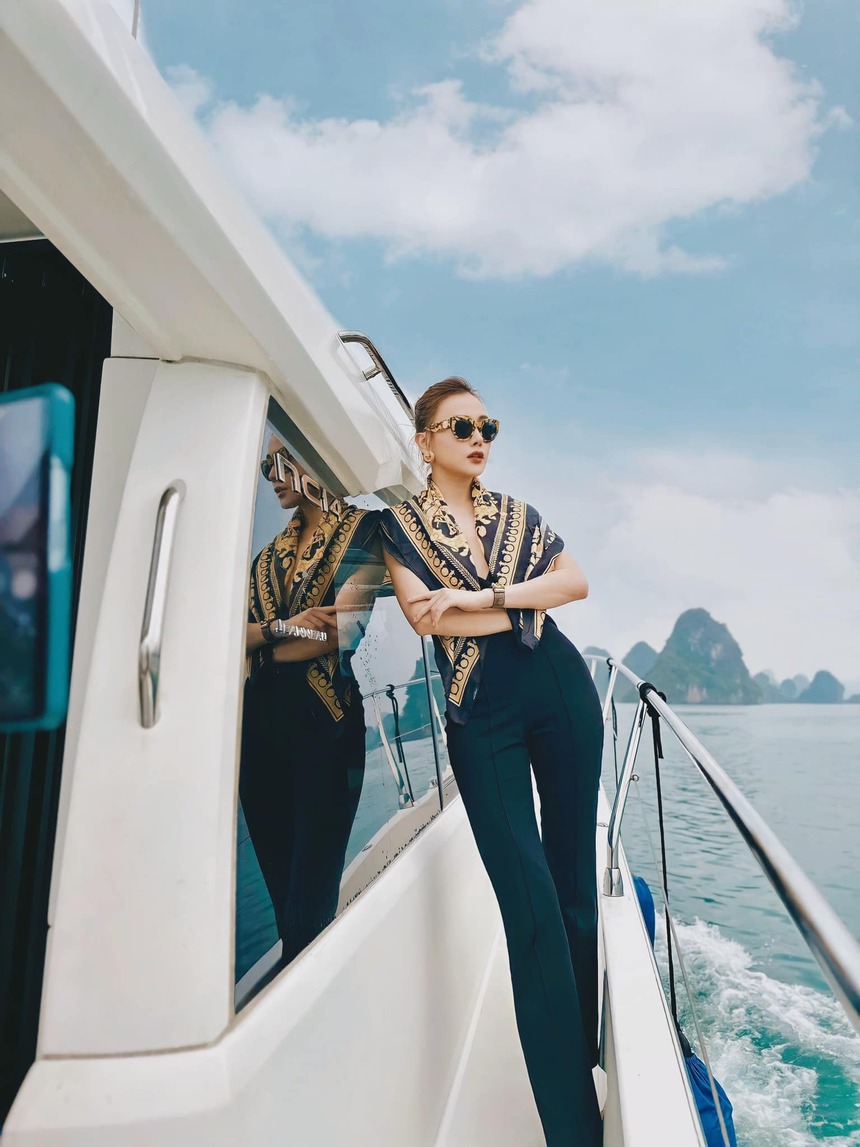 Phương Oanh đăng ảnh khoe dáng, shark Bình bình luận 'bạo miệng' - Ảnh 3. Phương Oanh đăng ảnh khoe dáng, shark Bình bình luận 'bạo miệng' - Ảnh 3.