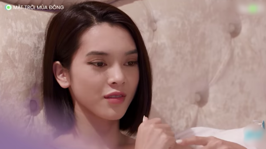 Phim Việt gây choáng với cảnh tiểu tam tỉnh bơ khi nghe bạn thân khóc lóc kể chuyện bị mình phá hoại gia đình - Ảnh 3. Phim Việt gây choáng với cảnh tiểu tam tỉnh bơ khi nghe bạn thân khóc lóc kể chuyện bị mình phá hoại gia đình - Ảnh 3.