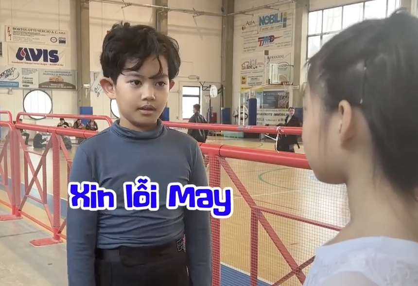 Phan Hiển nghiêm khắc khi con trai đánh bạn diễn nữ, cách làm lành của Kubi cực dễ thương - Ảnh 2. Phan Hiển nghiêm khắc khi con trai đánh bạn diễn nữ, cách làm lành của Kubi cực dễ thương - Ảnh 2.