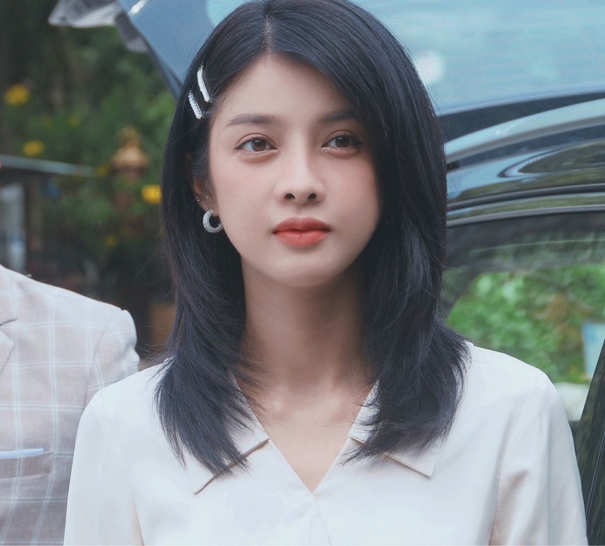 Phim Việt gây choáng với cảnh tiểu tam tỉnh bơ khi nghe bạn thân khóc lóc kể chuyện bị mình phá hoại gia đình - Ảnh 6. Phim Việt gây choáng với cảnh tiểu tam tỉnh bơ khi nghe bạn thân khóc lóc kể chuyện bị mình phá hoại gia đình - Ảnh 6.