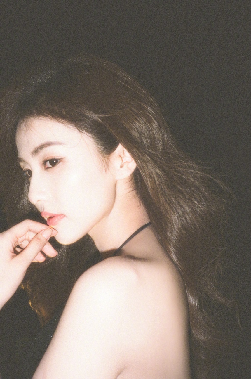 Bạch Lộc đẹp hút hồn trong bộ ảnh mới, fan mong chờ phim lên sóng - Ảnh 3. Bạch Lộc đẹp hút hồn trong bộ ảnh mới, fan mong chờ phim lên sóng - Ảnh 3.