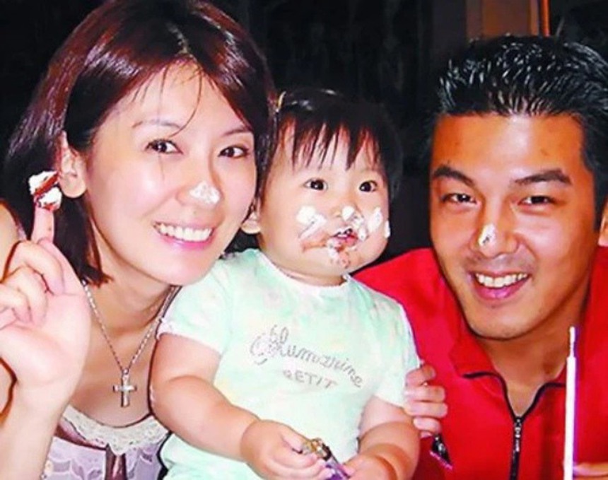 Giả Tịnh Văn: Tủi nhục làm dâu hào môn đến cuộc hôn nhân với chồng trẻ kém 9 tuổi - Ảnh 10.