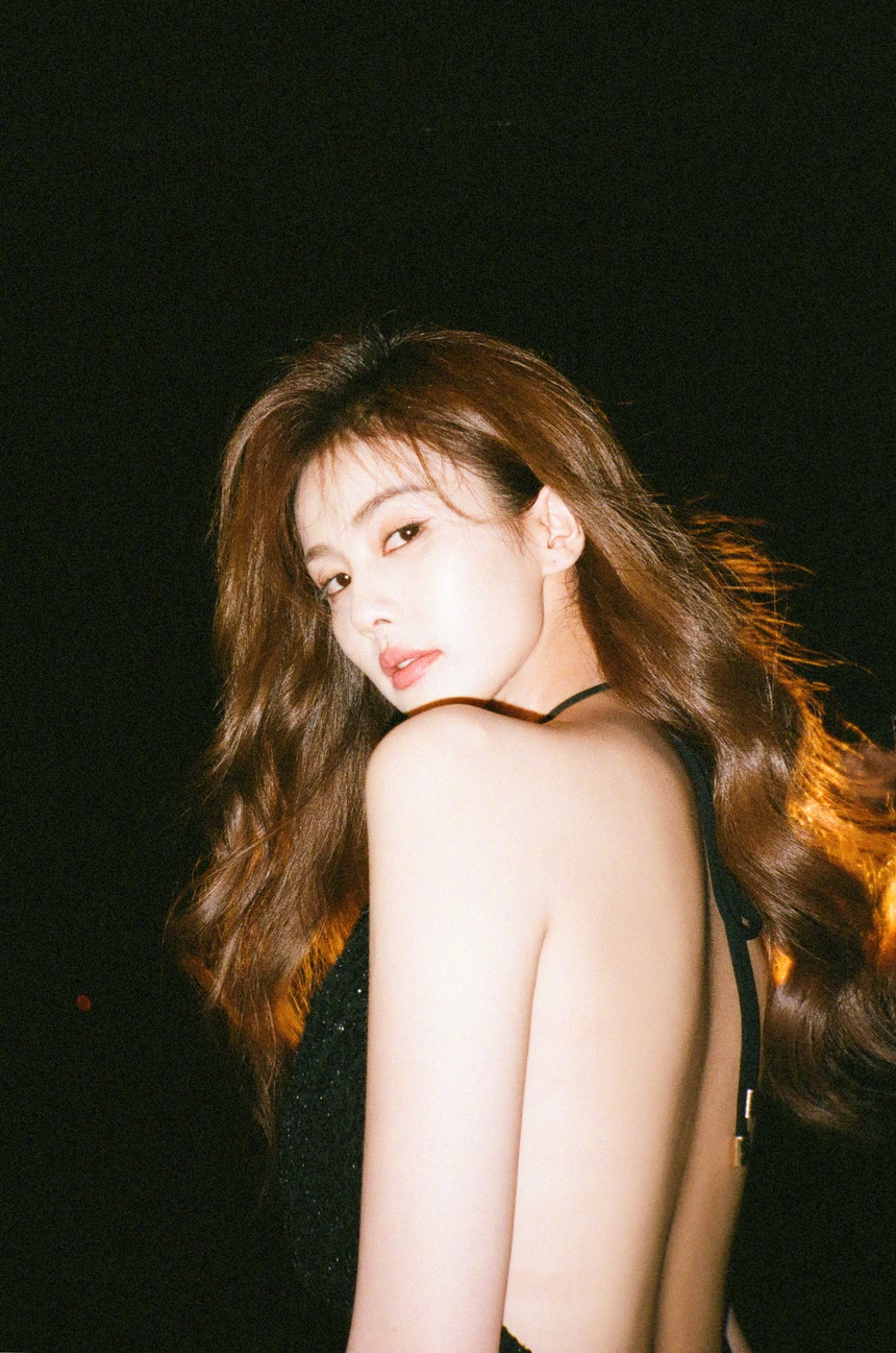 Bạch Lộc đẹp hút hồn trong bộ ảnh mới, fan mong chờ phim lên sóng - Ảnh 4. Bạch Lộc đẹp hút hồn trong bộ ảnh mới, fan mong chờ phim lên sóng - Ảnh 4.