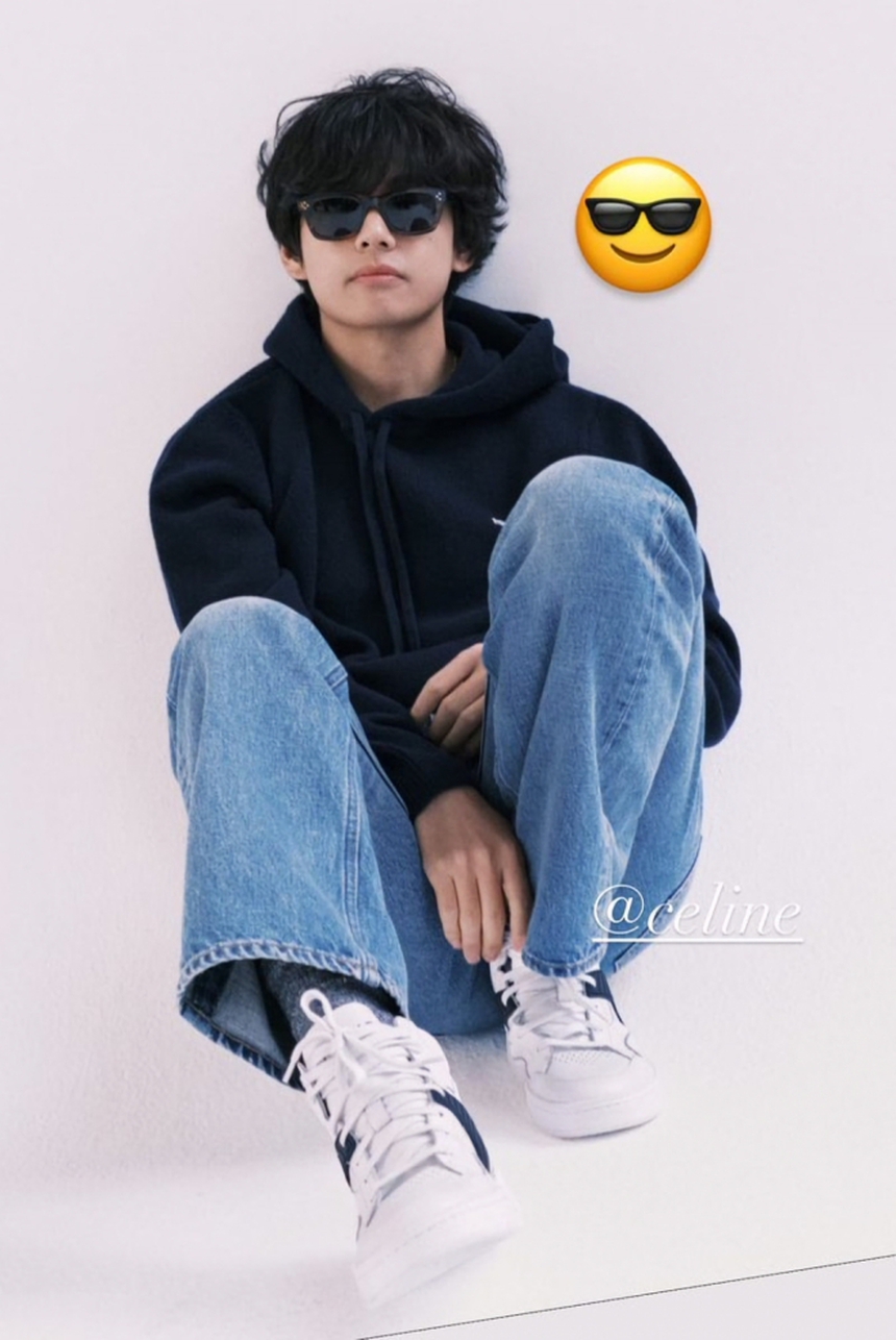 V BTS toát lên vẻ ngoài bạn trai hoàn hảo với đồ Celine casual - Ảnh 8.