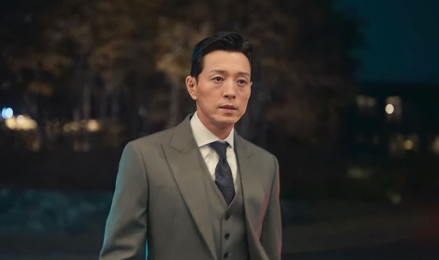 Không thể nhận ra “daddy” lịch lãm của The Glory, hết nhảy như idol lại đến hoá quý bà cực sốc! - Ảnh 1.