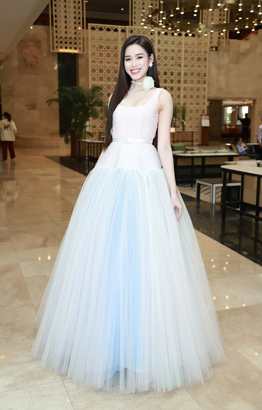 Dàn Hoa - Á hậu đình đám quy tụ: Thanh Thủy thăng hạng rõ rệt hậu "dao kéo", "thần tiên tỷ tỷ thế hệ mới" lần này hơi "xu" - Ảnh 5.