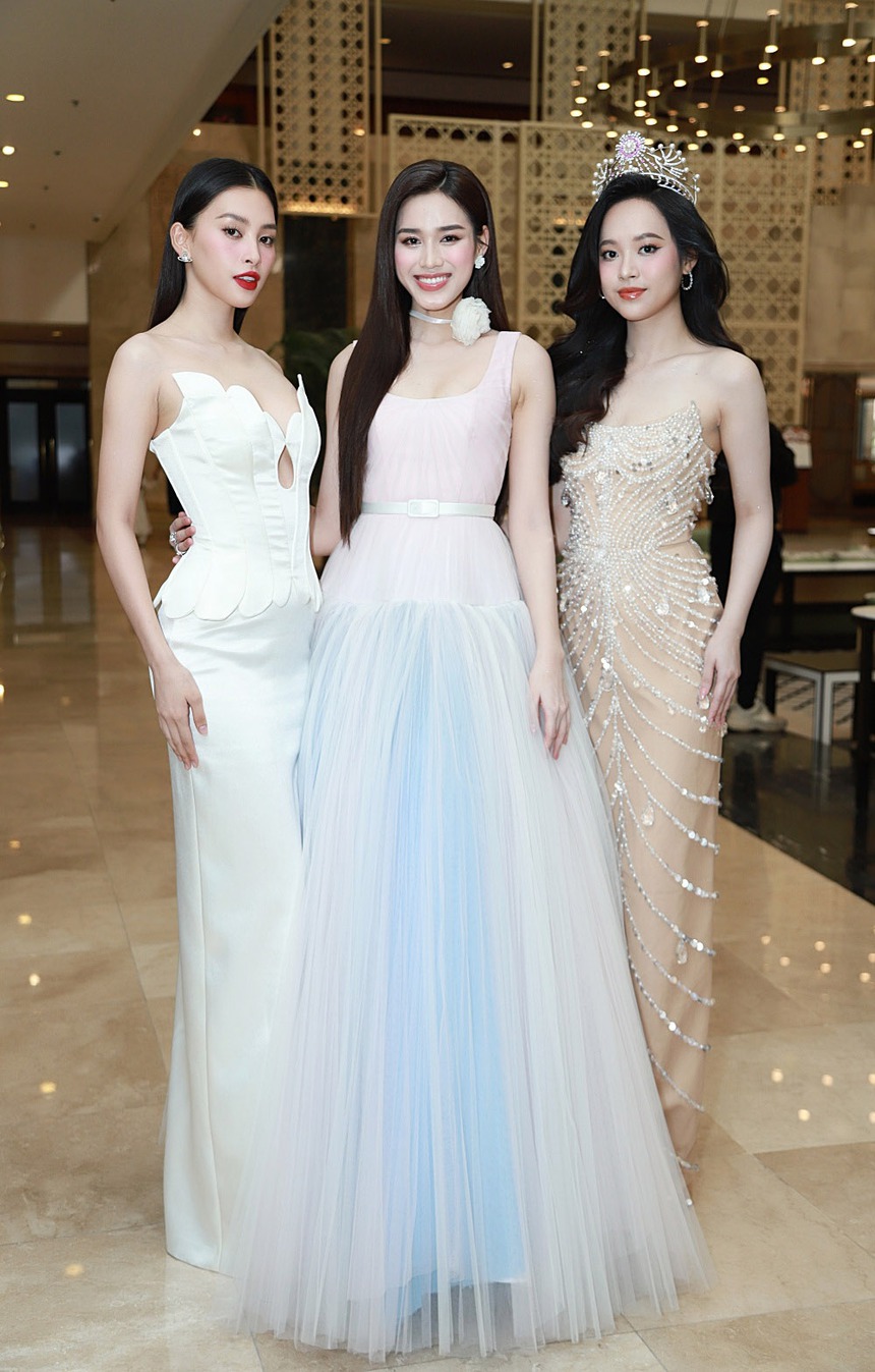 Dàn Hoa - Á hậu đình đám quy tụ: Thanh Thủy thăng hạng rõ rệt hậu "dao kéo", "thần tiên tỷ tỷ thế hệ mới" lần này hơi "xu" - Ảnh 12.