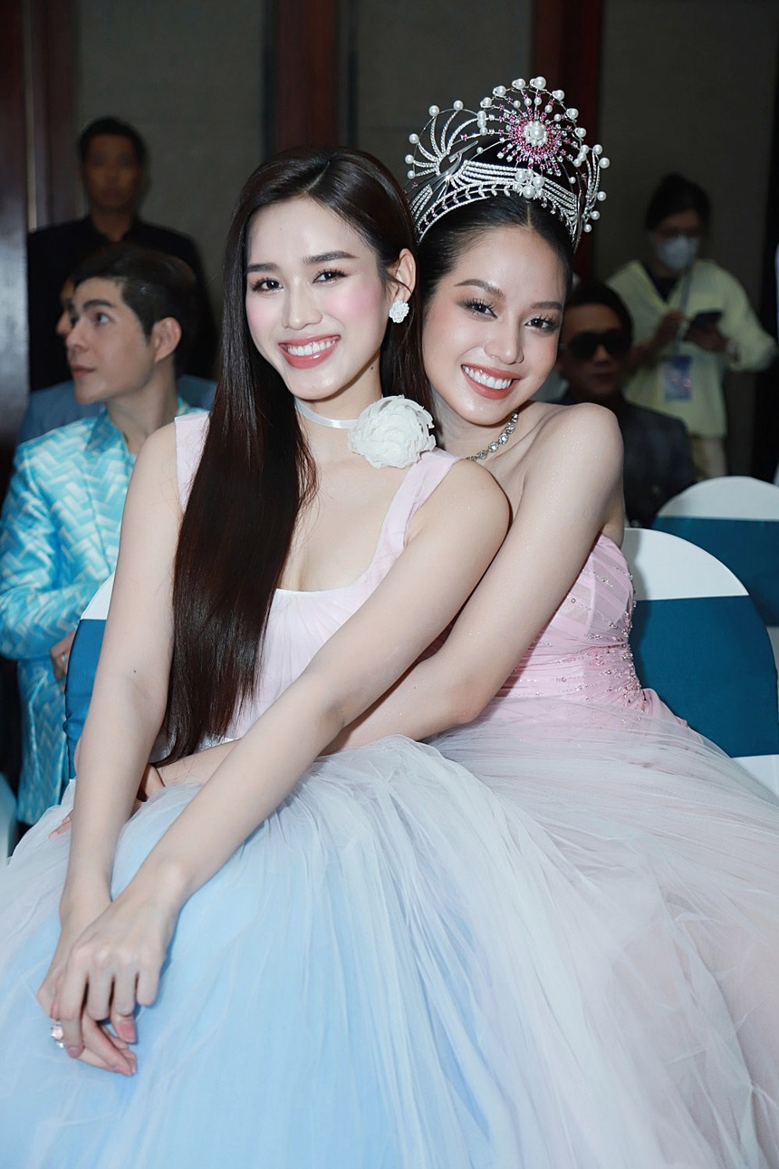 Dàn Hoa - Á hậu đình đám quy tụ: Thanh Thủy thăng hạng rõ rệt hậu "dao kéo", "thần tiên tỷ tỷ thế hệ mới" lần này hơi "xu" - Ảnh 11.