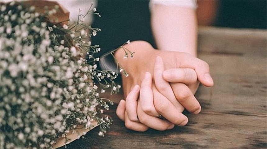 Bác sĩ tiết lộ: 8 bí kíp giúp cặp đôi sống gắn bó với nhau viên mãn hạnh phúc tới già - Ảnh 1.