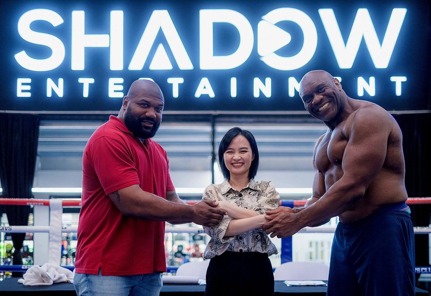 Trương Đình Hoàng, Martin Nguyễn "chung mái nhà" với huyền thoại MMA thế giới - Ảnh 1.