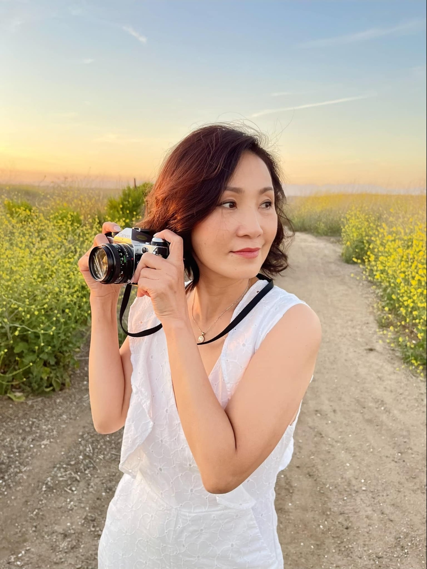 Quang Minh - Hồng Đào tuổi U65: Sau ly hôn vẫn làm bạn, ai cũng trẻ đẹp và sống tích cực hơn - Ảnh 1.