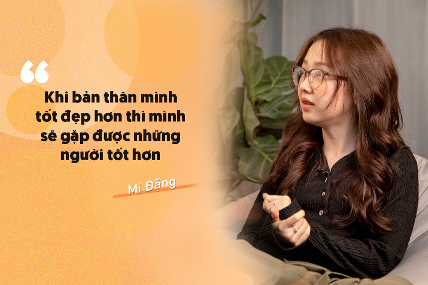 Tân Một Cú - Mi Đặng lần đầu tiết lộ nhà trong mơ, giúp đỡ cô gái "sợ hướng nội dễ bị lừa tình" - Ảnh 4. Tân Một Cú - Mi Đặng lần đầu tiết lộ nhà trong mơ, giúp đỡ cô gái "sợ hướng nội dễ bị lừa tình" - Ảnh 4.
