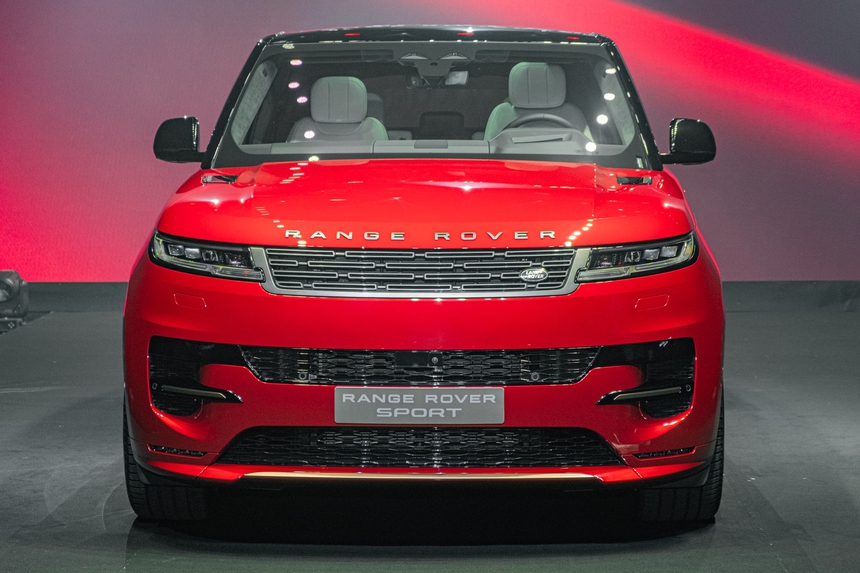 Option của Range Rover Sport đắt đỏ thế này đây: Bậc lên xuống 188 triệu, thêm vào 'option' bay ngay chiếc Fadil - Ảnh 1.