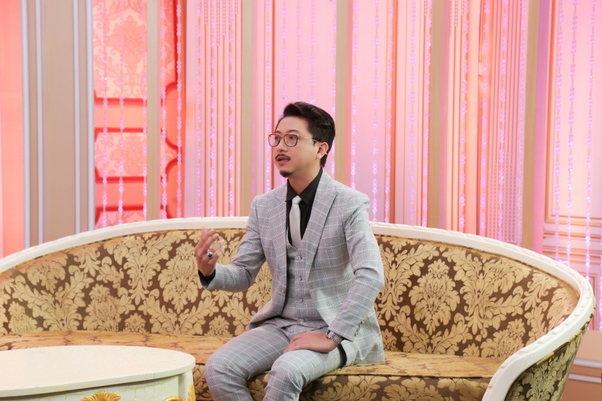 Hứa Minh Đạt: "Vợ lúc nào cũng muốn mình tốt nên khuyên bảo, mình làm theo thì bị nói là sợ vợ" - Ảnh 1.