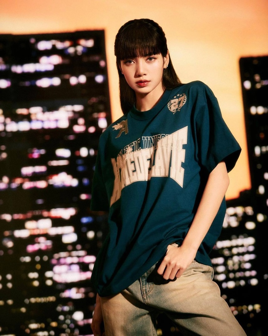 (Bài đăng thứ 7) 12 phong cách sành điệu nhất của Lisa Blackpink từ đầu năm đến nay - Ảnh 13.