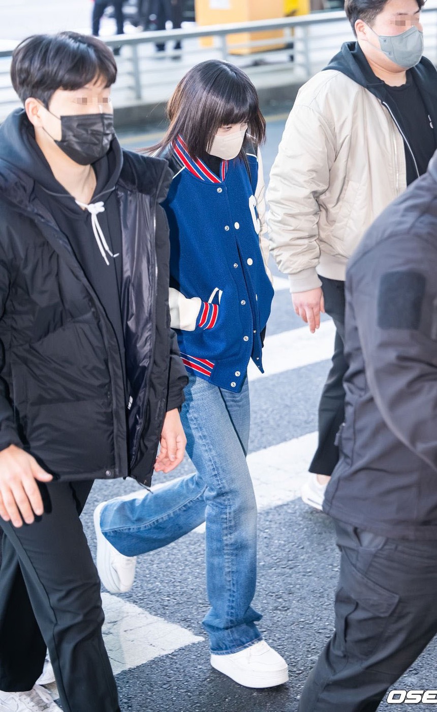 (Bài đăng thứ 7) 12 phong cách sành điệu nhất của Lisa Blackpink từ đầu năm đến nay - Ảnh 14.