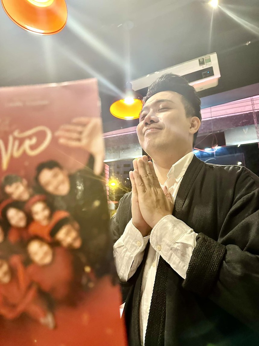 'Trắng - đen' lẫn lộn trong vụ Trấn Thành bao rạp: Bên bảo hết vé, bên bảo còn vé và một lô những điều khó hiểu! - Ảnh 4.